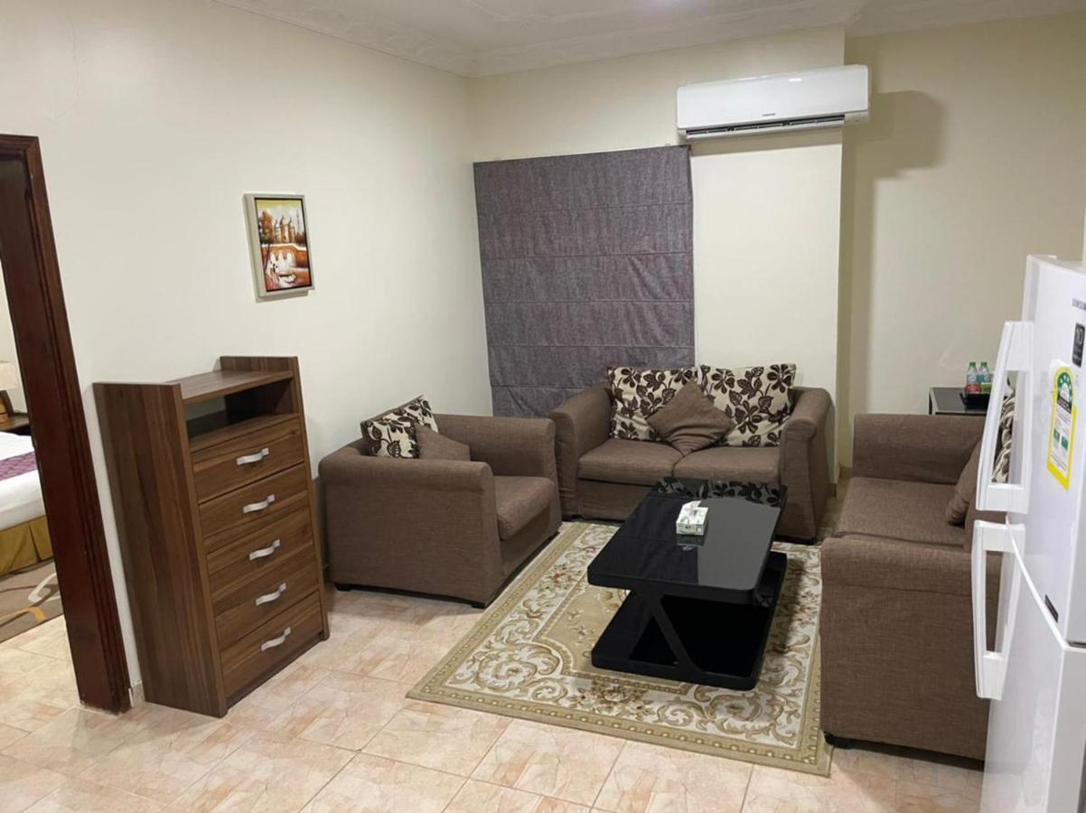 Al Jubail Enwan Suites Hotel מראה חיצוני תמונה